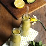 Smoothies banane avocat fruits de la passion